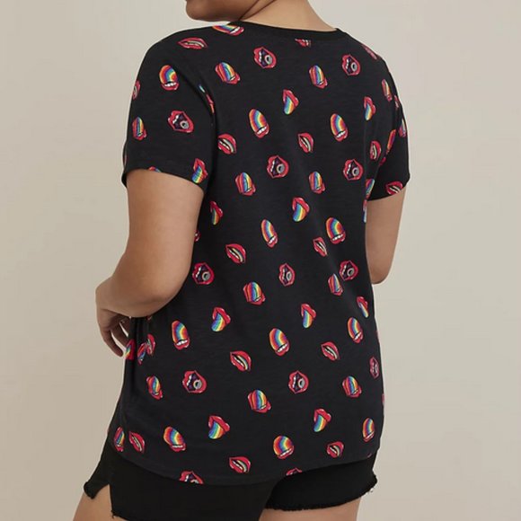 Torrid Black Multi Rainbow Kiss Lip Print Tee Plus Size 5X-28 - Picture 3 of 3